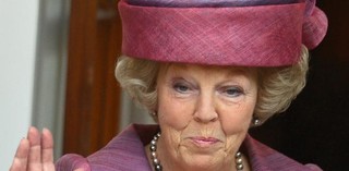 Przysypany przez lawinę książę może już nigdy nie odzyskać przytomności