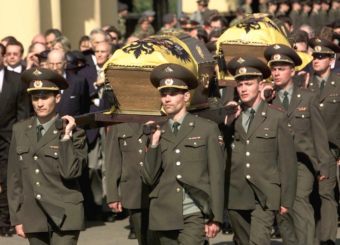 Pogrzeb cara Mikołaja II