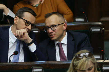 Dostali po 11 tys. zł za Polski Ład. Wiceminister: ja bym nagród nie przyznał