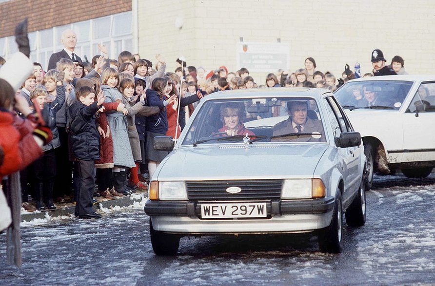 Słynny samochód księżnej Diany - Ford Escort Ghia - trafi na aukcję