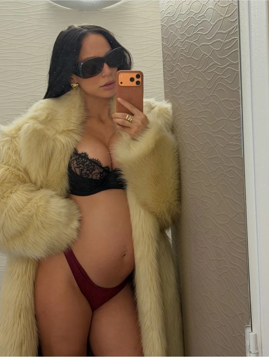 Edita Aradinović u šestom mesecu