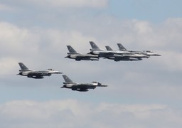 Uroczysta defilada z okazji Święta Wojska Polskiego: 1,5 tysiąca żołnierzy, czołgi, wyrzutnie, samoloty