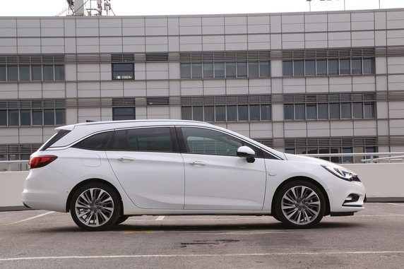 Opel Astra Sports Tourer 1.6 CDTI - czy to najlepsze kombi w klasie?