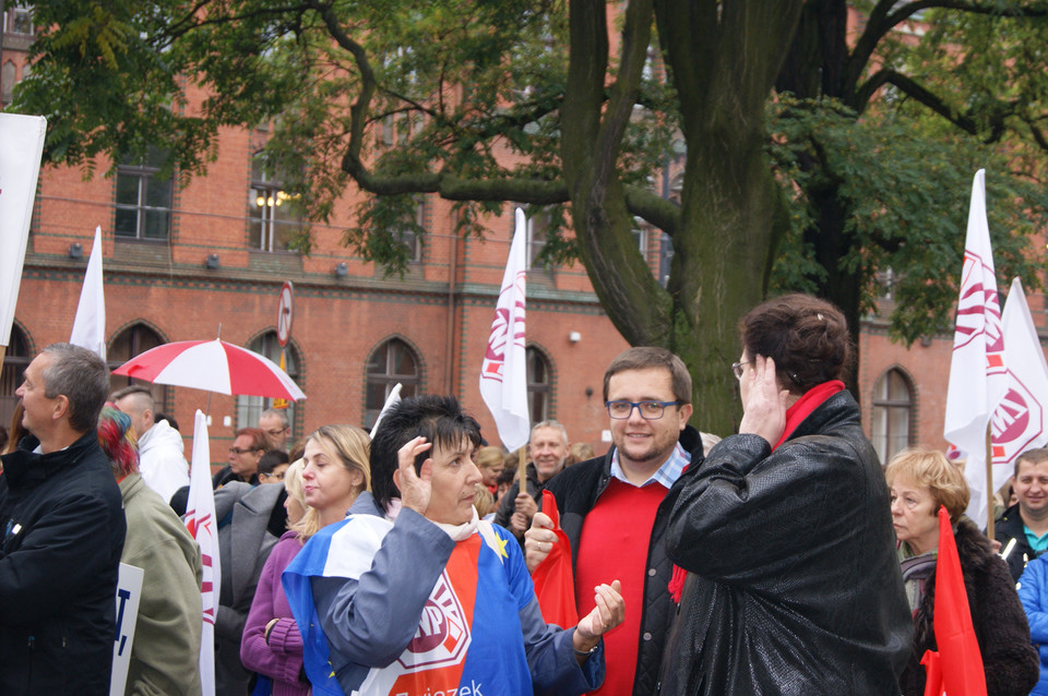 Bydgoszcz: protest nauczycieli przeciw reformie edukacji