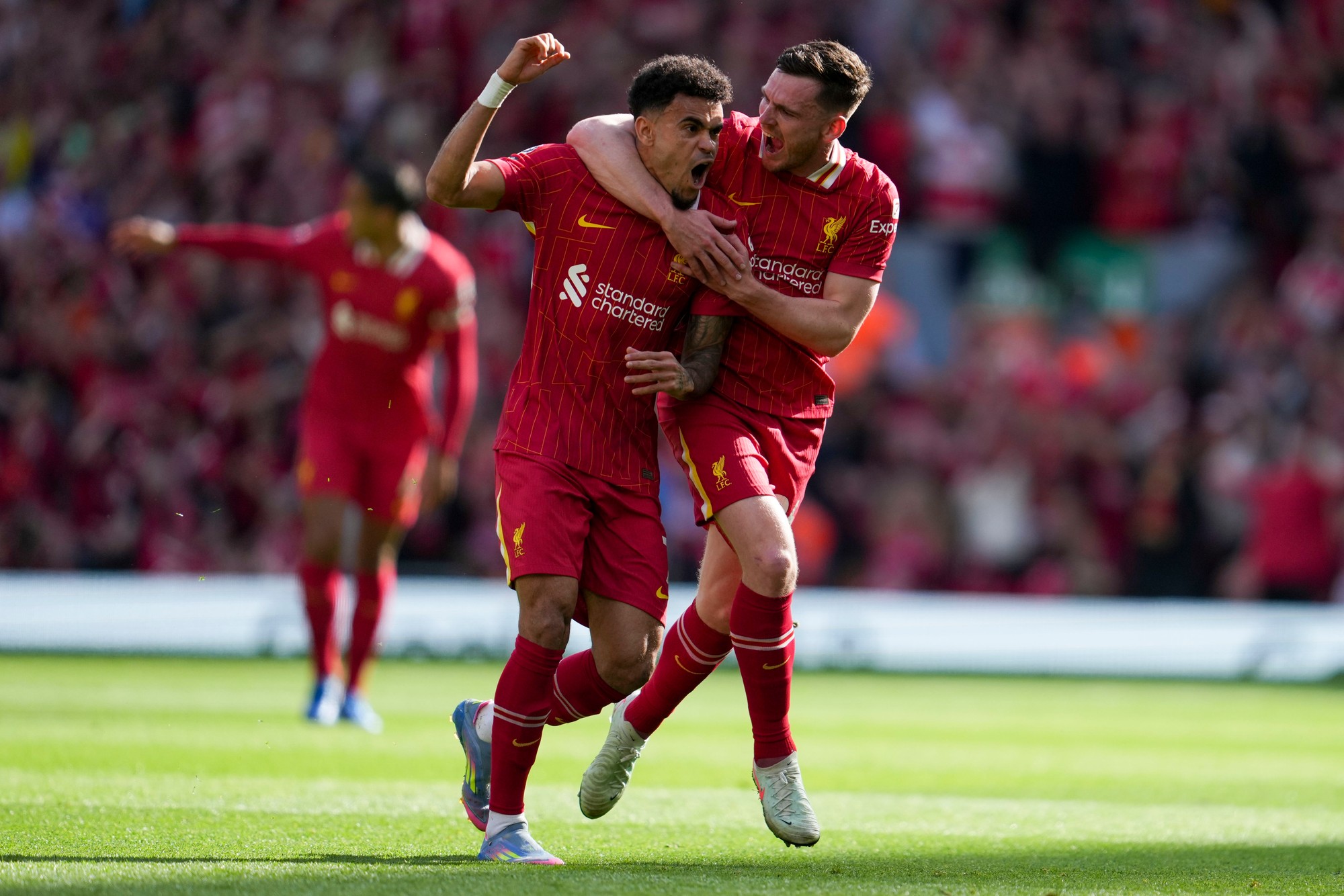 Futbalisti Liverpoolu sa stali majstrami anglickej Premier League.