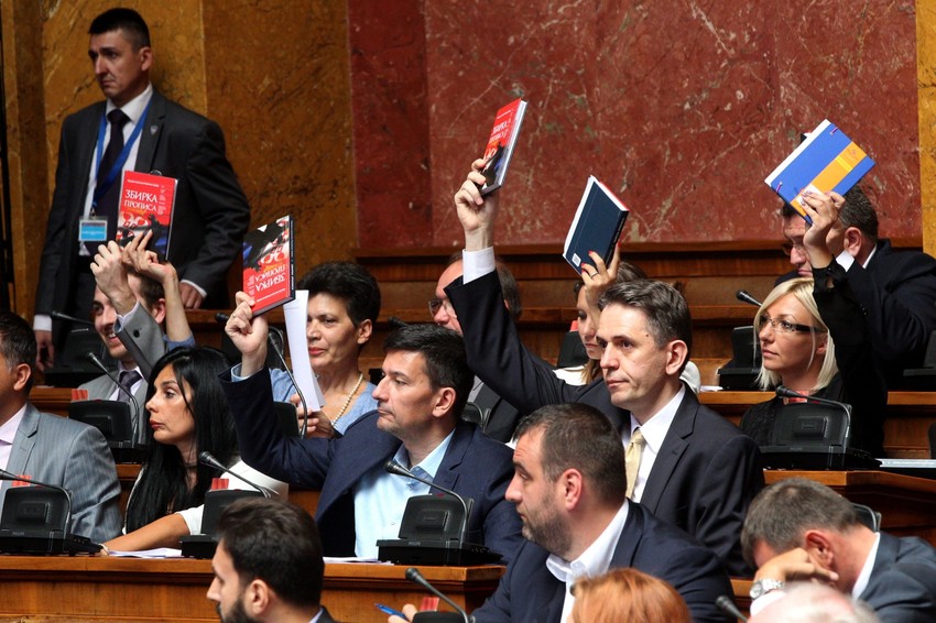 Nov način ukazivanja na povredu poslovnika