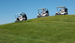 If you follow these tips, you might become a new favorite customer among the cart girls at your favorite golf course.moodboard/Getty Images