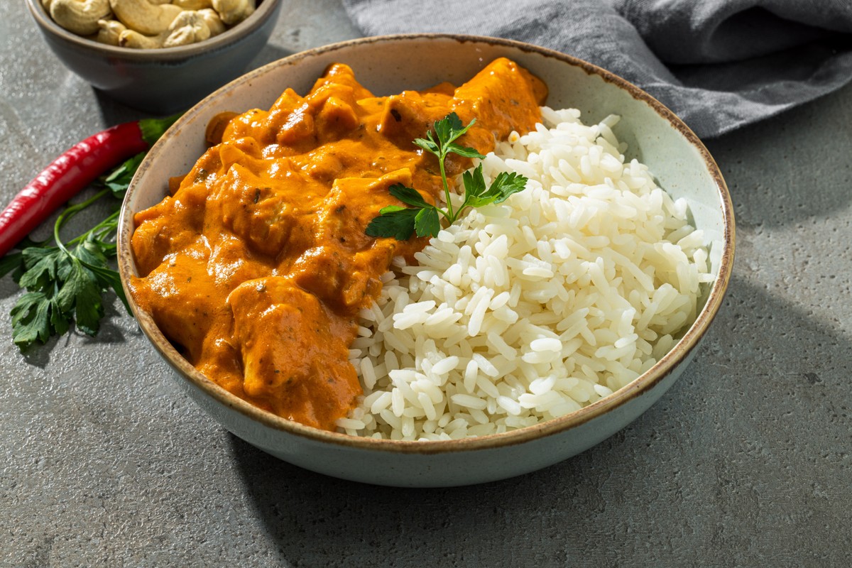 Butter chicken, czyli maślany kurczak prosto z Indii, jest obłędnie pyszny