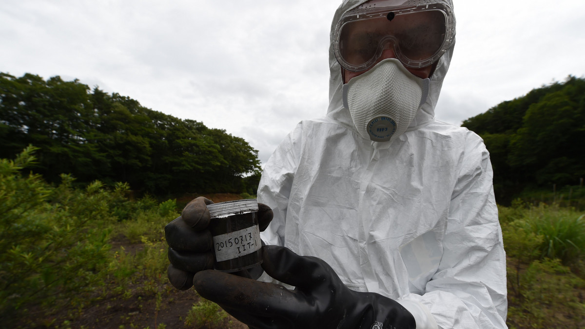 Badanie radioaktywnego skażenia w okolicach Fukushimy