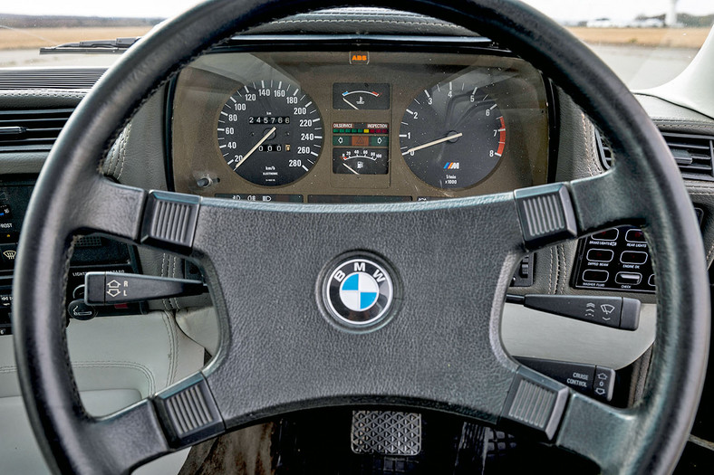 BMW 745i SA
