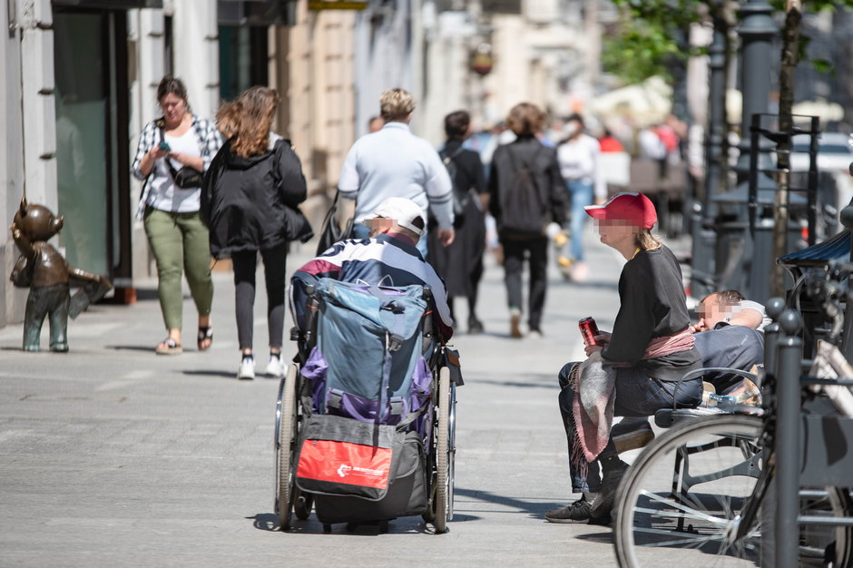 Kloszardzi na ulicy Piotrkowskiej