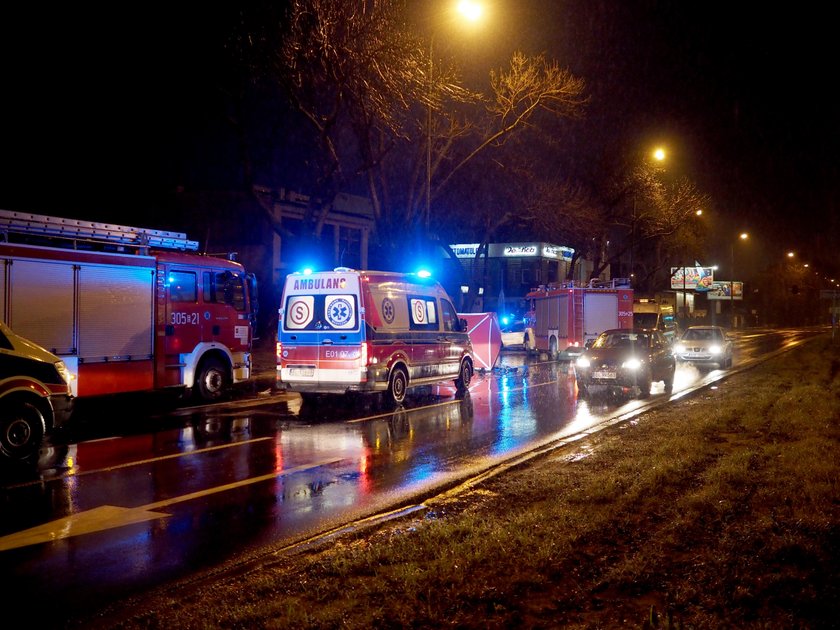 BMW rozbite w Łodzi. Zginął kierowca