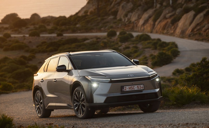 Nowa Toyota bZ4X AWD
