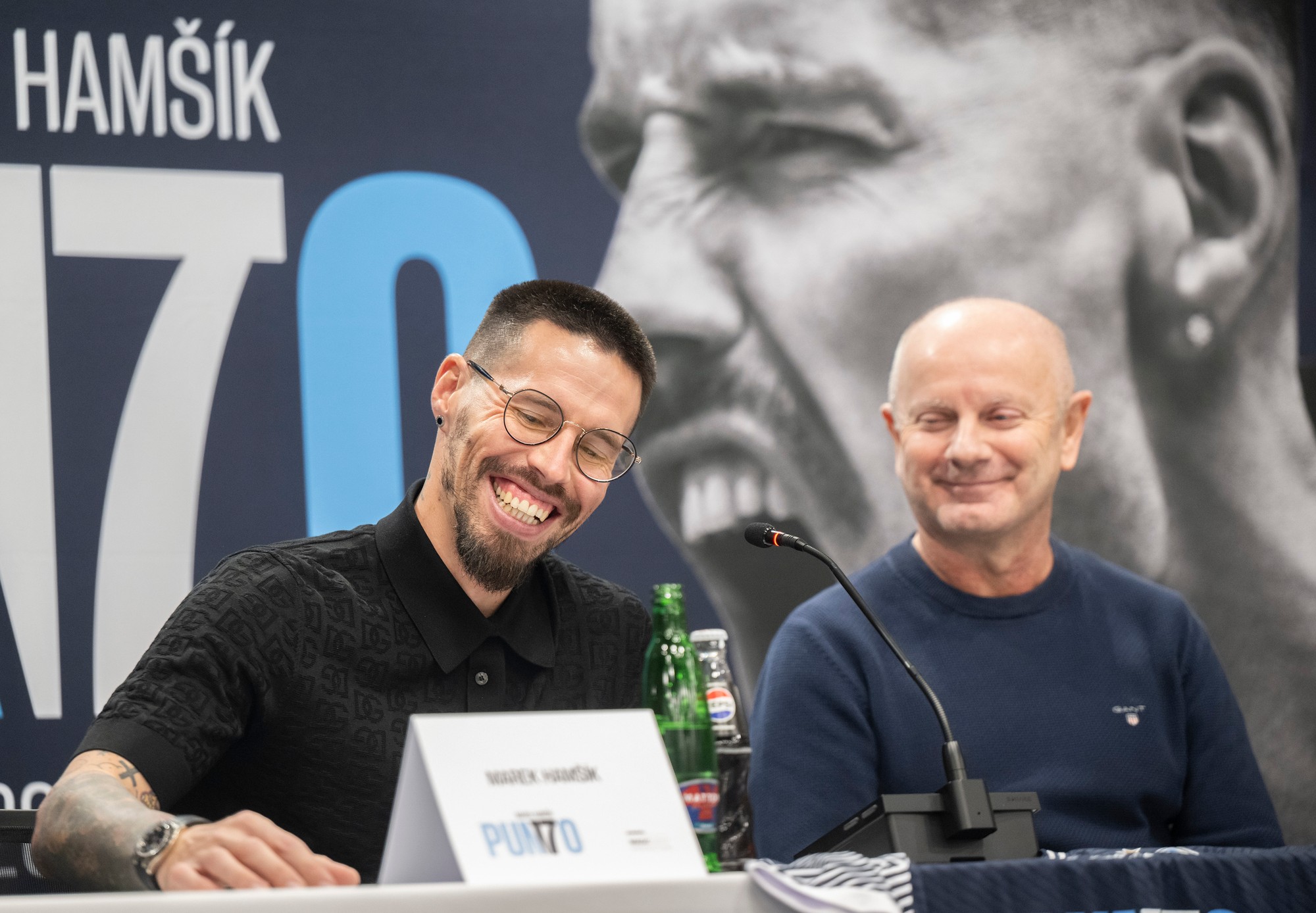 Zľava bývalý slovenský futbalista Marek Hamšík a hráčsky agent a bývalý Hamšíkov manažér Juraj Vengloš.