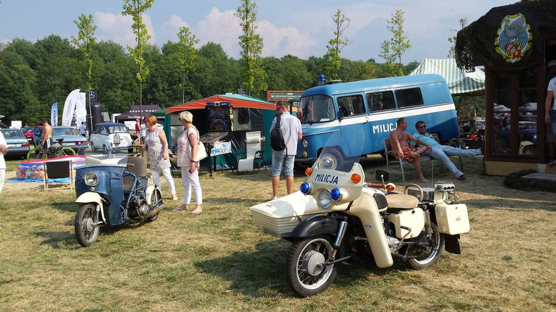 MotoClassic 2015: auta z PRL-u w zamku Topacz (galeria)