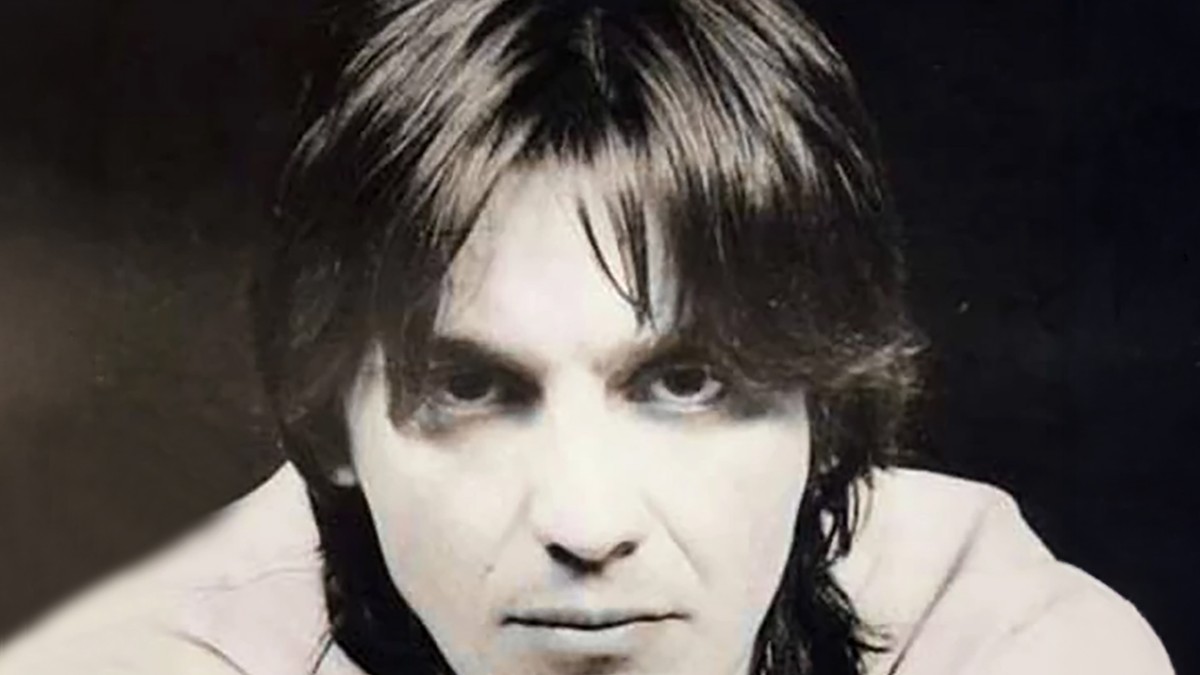 UMRO JE OD DROGE I U BEDI SA SAMO 41 GODINU Svirao je sa Bajagom i Borom Čorbom, a otišao zaboravljen od svih: Na selu se borio sa zavisnošću