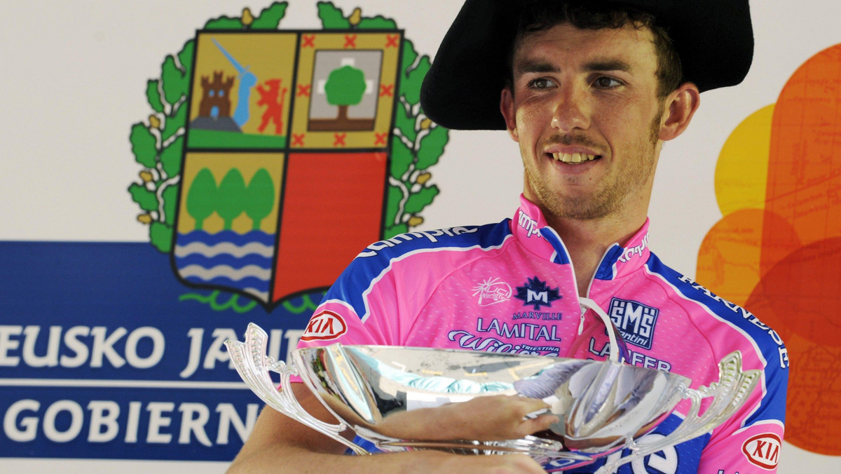 Włoch Francesco Gavazzi z grupy Lampre okazał się najlepszy na trasie 18. etapu wyścigu kolarskiego Vuelta a Espana z Solares do Noja (174 km). Liderem wyścigu pozostał Hiszpan Juan Jose Cobo (Geox).