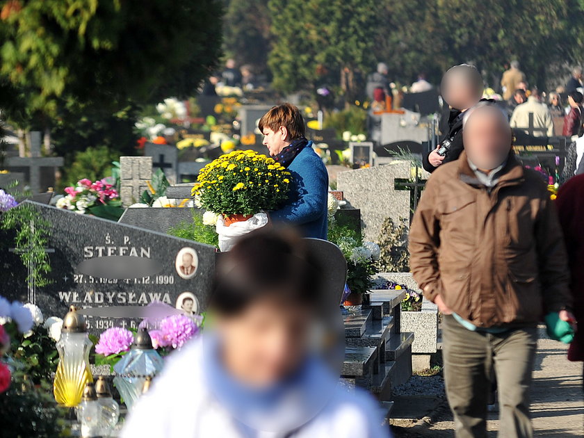 Beata Szydło odwiedziła groby bliskich