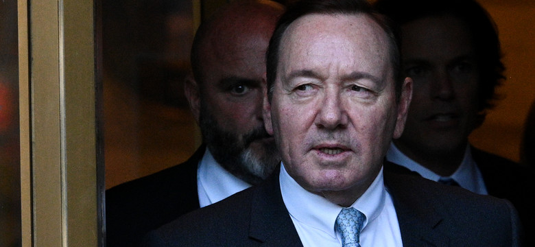 Kevin Spacey znowu szokuje. Aktor zagrał kontrowersyjne role w filmach propagandowych 