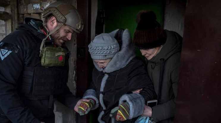 Pete Reed amerikai orvost (bal) gyászolják Ukrajna-szerte / Fotó: Twitter