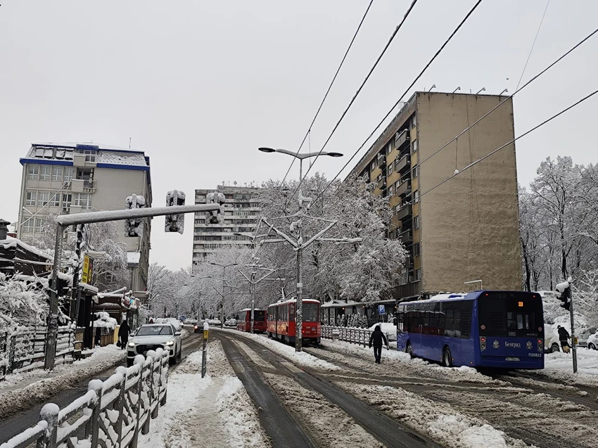 Zastoj u Ulici vojvode Stepe zbog kvara autobusa