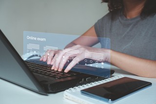 Laptopy w szkole. Najpierw zakupy, potem koncepcja