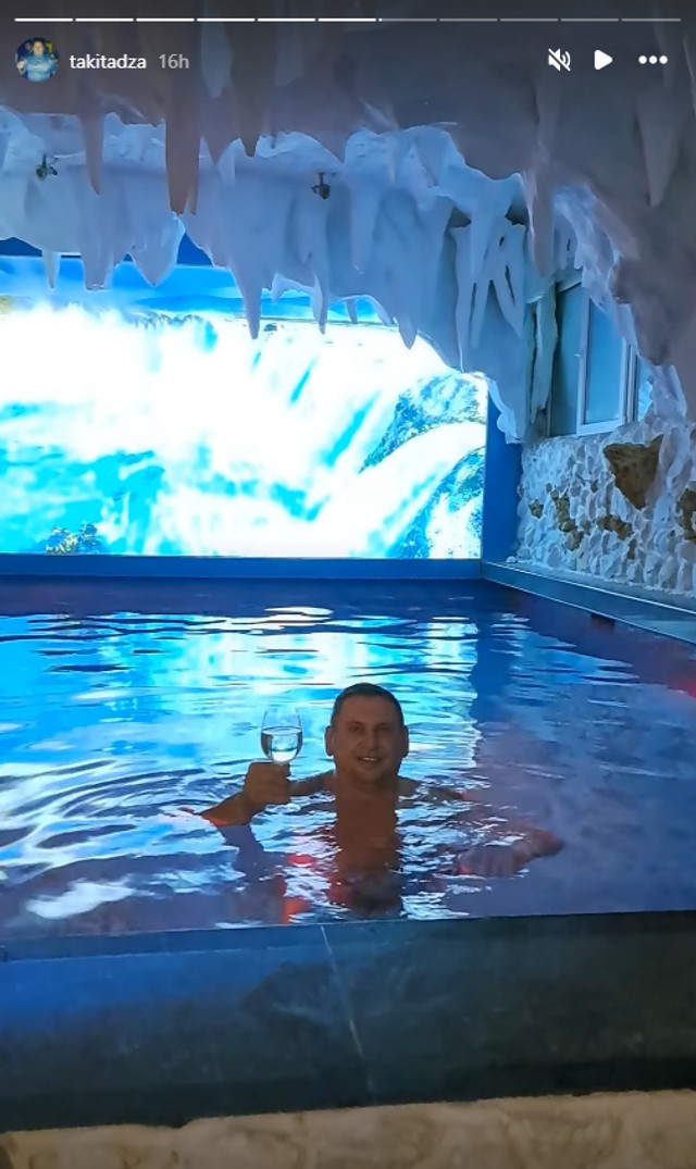 U tom maniru je on sad i proslavio rođendan, baš kako dolikuje. (Foto: Instagram/takitadza)
