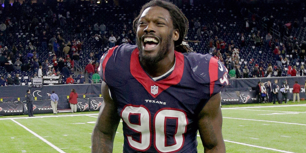 Jadeveon Clowney dressed up as an inmate for Halloween after owner's controversial comments
