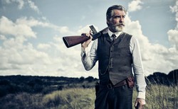 Pierce Brosnan w nowym serialu "Syn". Polska premiera już 11 maja w AMC