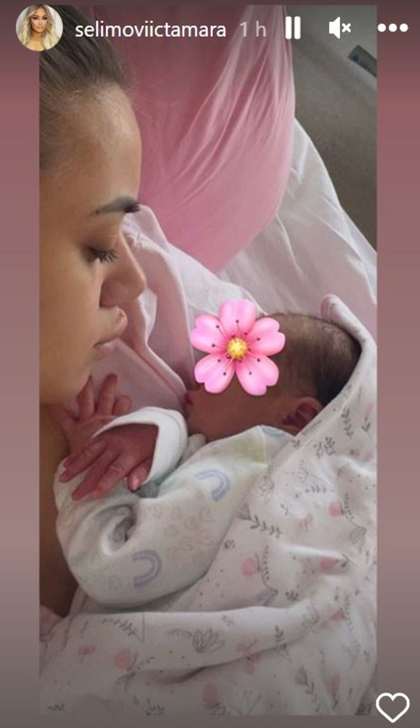 Tamara objavila prvu fotografiju ćerke