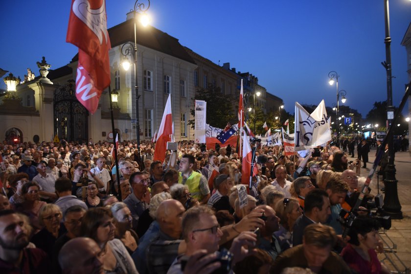 Kaczyński zdradza, kiedy skończą się miesięcznice smoleńskie!