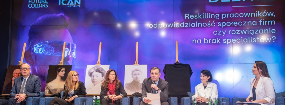 Debata na temat raportu Future Collars. Od lewej: Robert Rutkowski, Kamila Zawistowska, Zofia Dzik, Roman Młodkowski, Beata Jarosz i Agnieszka Zaręba.