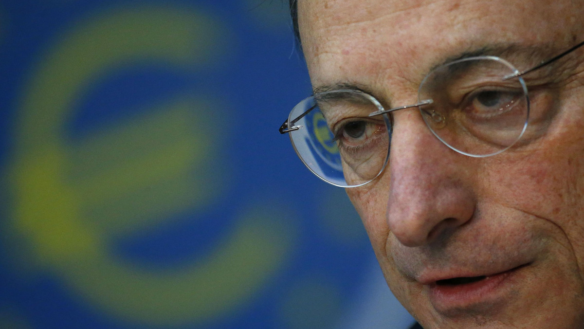 Prezes Europejskiego Banku Centralnego Mario Draghi nie rozważa możliwości kandydowania na prezydenta Włoch - ogłosił we wtorek jego rzecznik w komunikacie. Dyskusję wokół ewentualnego wysunięcia kandydatury szefa EBC wywołał były premier Silvio Berlusconi.