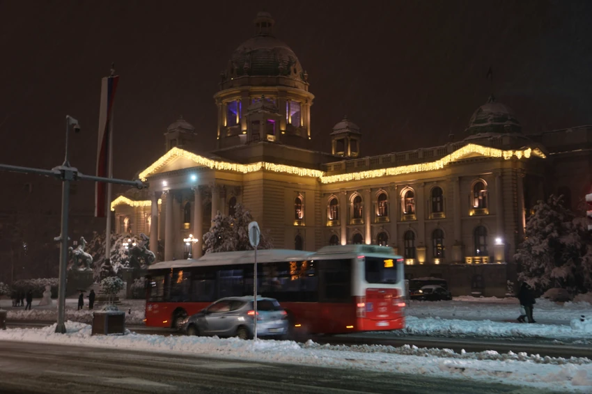 Trg Nikole Pašića otvoren za saobraćaj