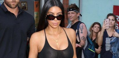 Kim Kardashian pokazała sutki na ulicy. Czy to nie przesada?