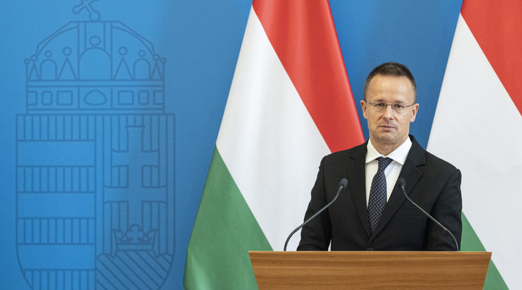 "Szeretném kifejezni hálámat a kínai befektetőknek, hogy ilyen bizalmat tanúsítanak Magyarország és a magyar emberek iránt" - fogalmazott a miniszter / MTI / Szigetváry Zsolt