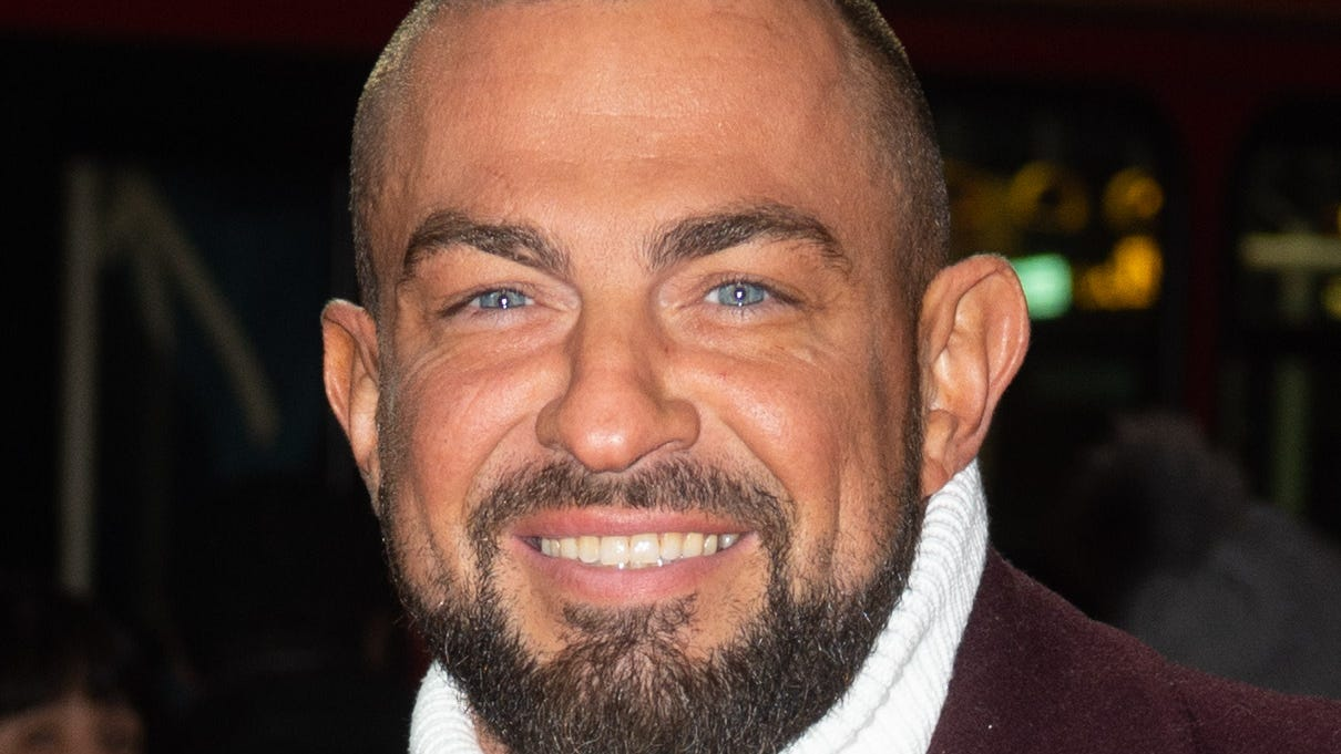 Strictly star Robin Windsor took his own life after show exit "destroyed" him, inquest finds