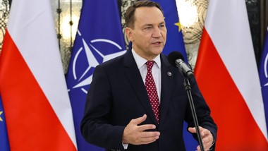 szef msz o sytuacji w iranie: ambasada rp bezpieczna, sytuacja bardzo