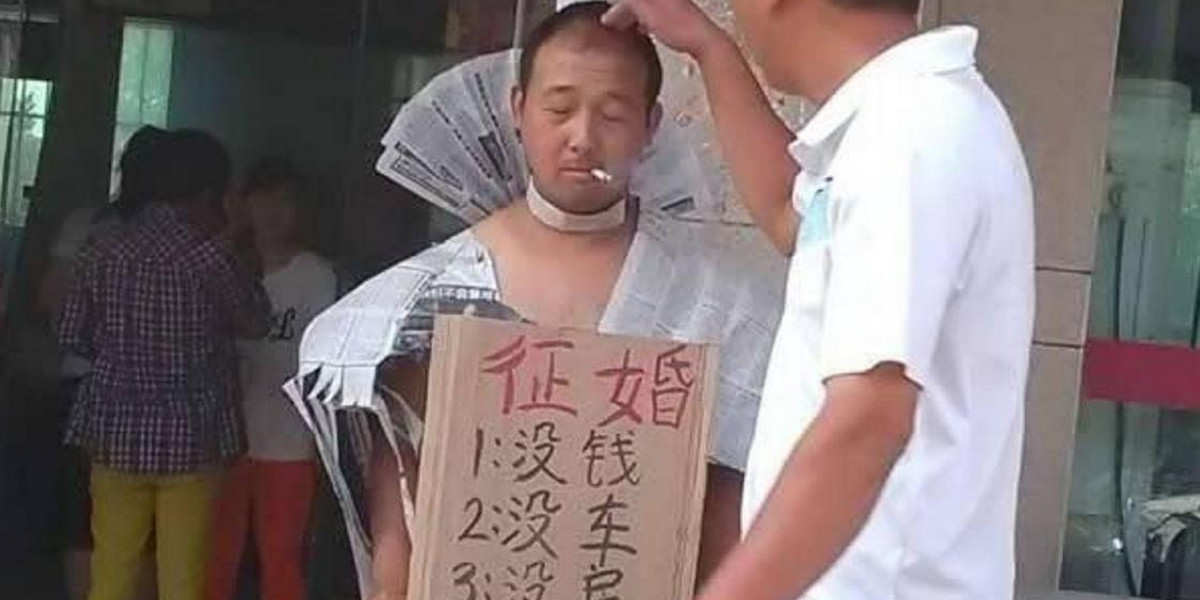 Ten Chińczyk próbował znaleźć żonę w bardzo oryginalny sposób