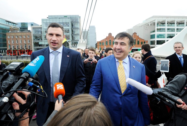 Witalij Kliczko oraz były prezydent Gruzji Micheil Saakaszwili spotkali się z demonstrantami, protestującymi przeciwko rosyjskiej agresji na Krymie.