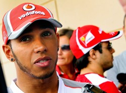 Hamilton najszybszy na pierwszym treningu w Bahrajnie