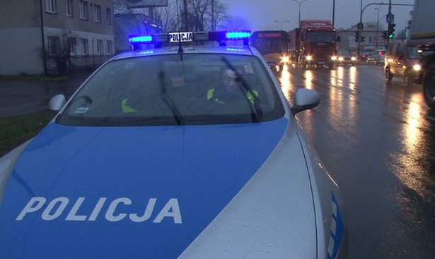 Dzieci jadą na ferie? Dzwoń po policję