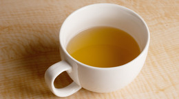 Ta herbatka sprawi, że zaśniesz w kilka minut. Wypij do kolacji