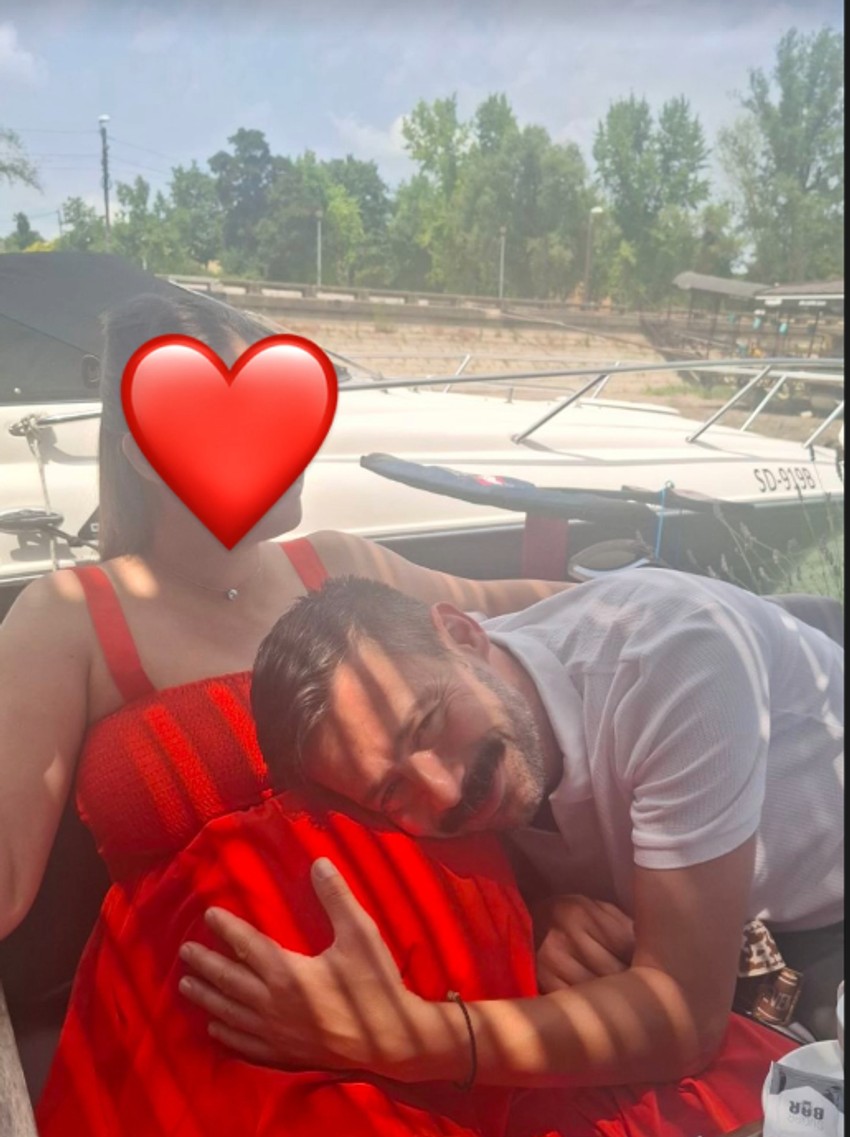 Milan Vasić krije lice trudnoj ženi
