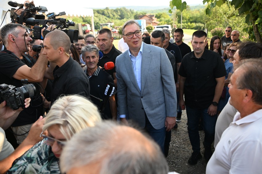 Aleksandar Vučić u poseti porodici Todorović