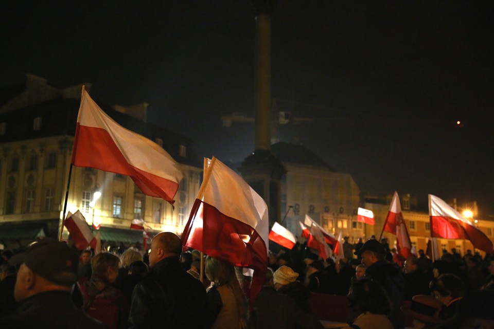 Marsz PiS przeszedł ulicami Warszawy. "Nie ma przyszłości Polski bez godności i prawdy"