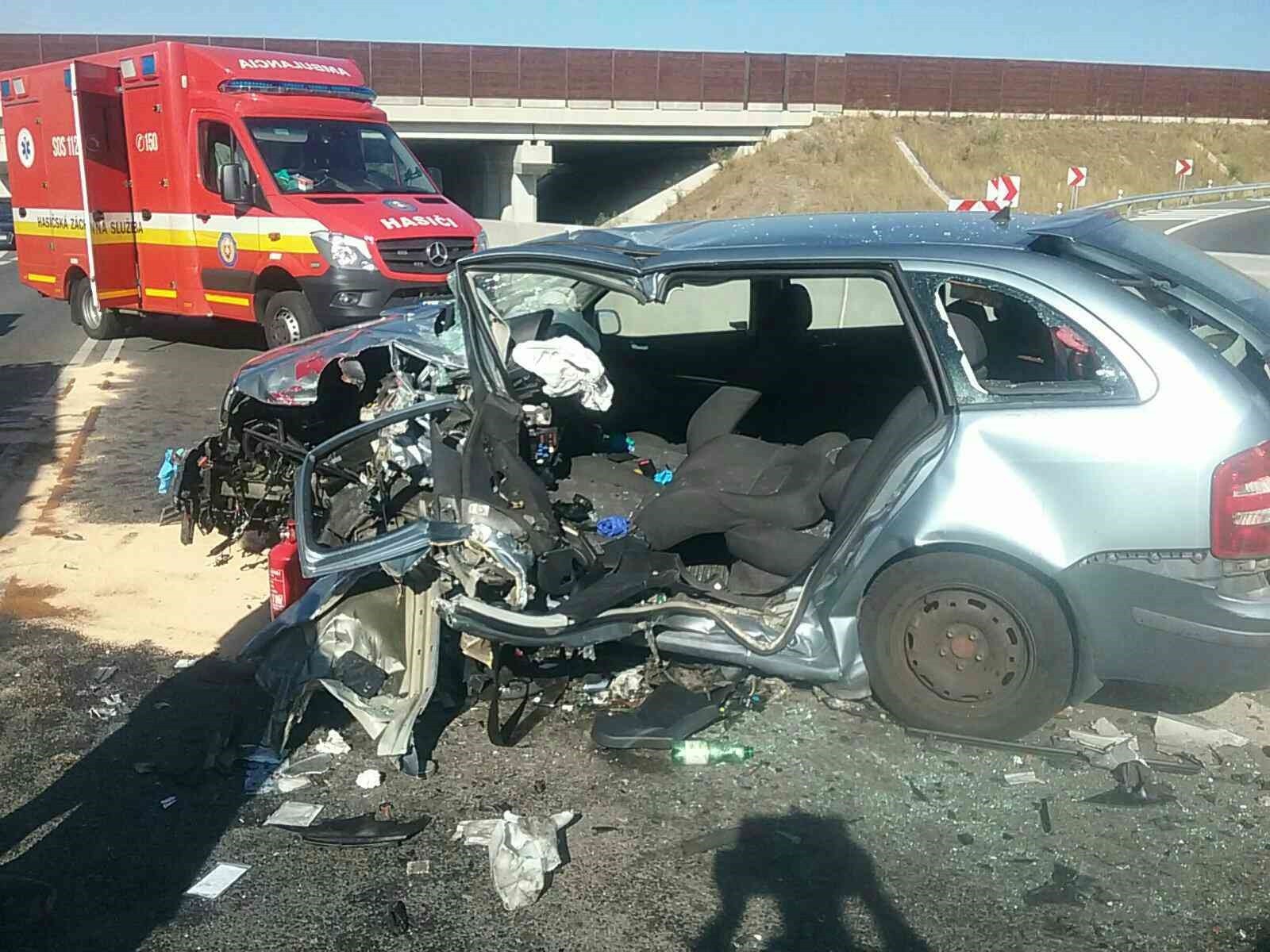 Pri udalosti zasahovalo 15 príslušníkov Hasičského a záchranného útvaru hlavného mesta Bratislavy.