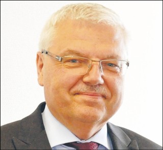 Jerzy Plewa, szef dyrekcji  generalnej ds. rolnictwa i obszarów wiejskich  (DG AGRI) w KE 2013–2019,  b. wiceminister rolnictwa, ekspert Team Europe Direct