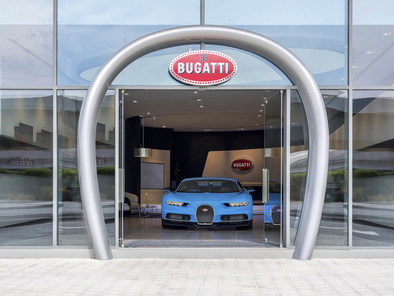 Salon Bugatti w Dubaju