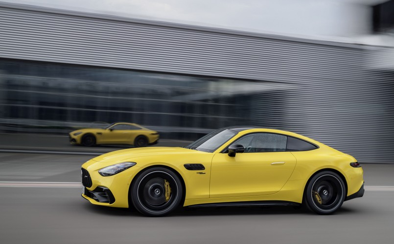 Mercedes-AMG GT ma nowy silnik i rozkręca imprezę